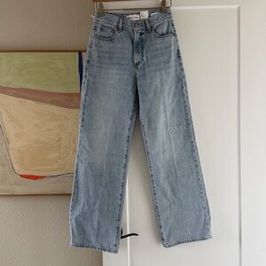 NWT Aritzia Denim Forum Farrah Jeans